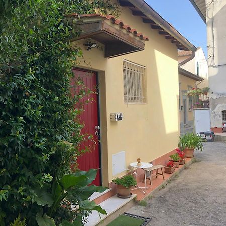 Apartamento Casina Di Nina Livorno Exterior foto